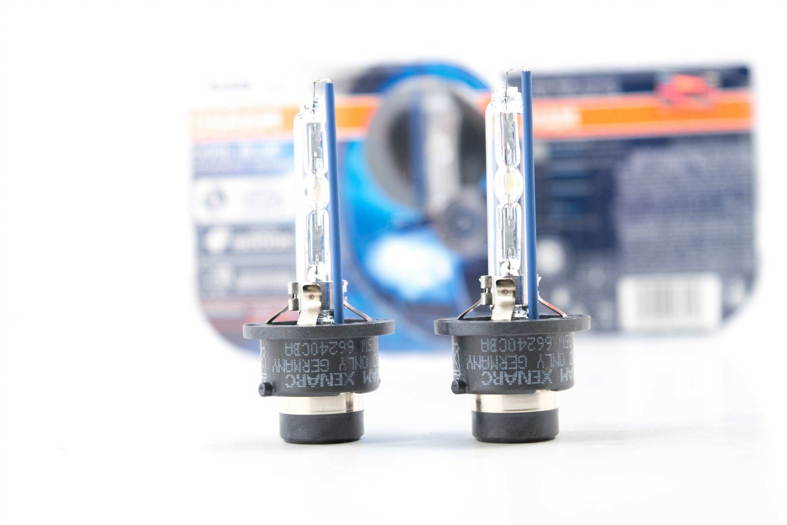 D2S: Osram Xenarc 66240 Cool Blue Advance 6000K HID B32